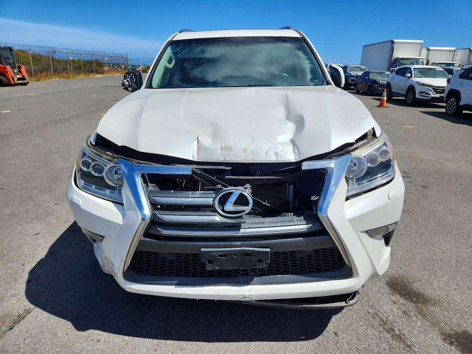 61023046 :رقم المزاد ، JTJBM7FX5J5196903 vin ، 2018 Lexus Gx مزاد بيع