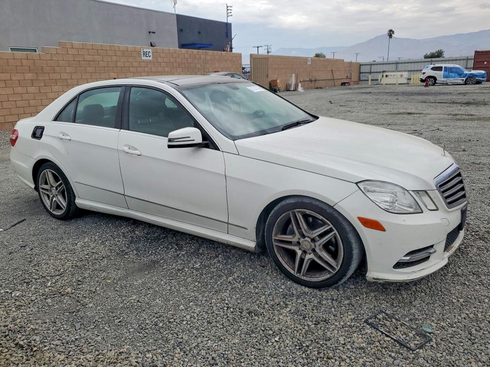 Продажа на аукционе авто 2013 Mercedes-benz E, vin: WDDHF5KB6DA739280, номер лота: 61247366