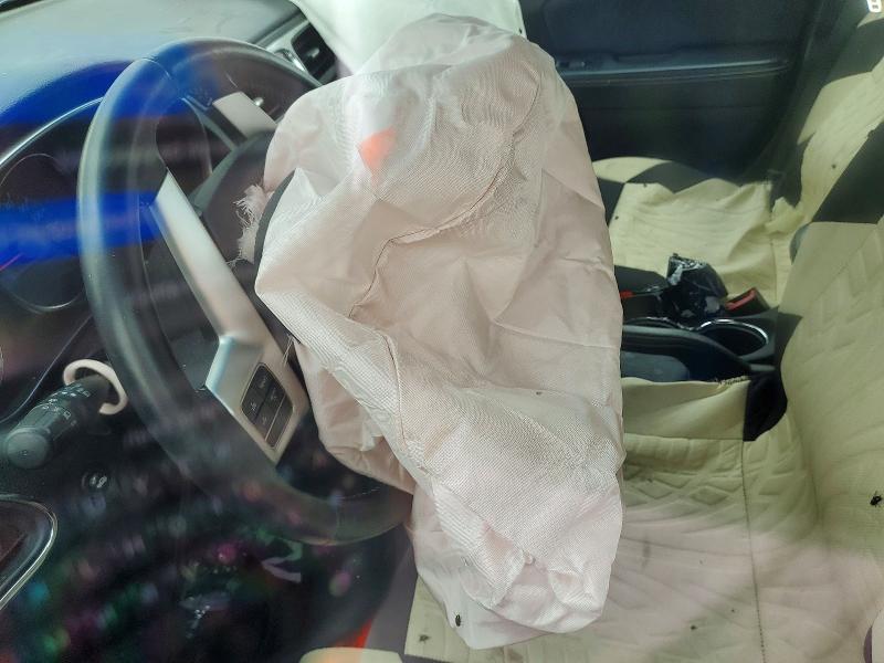 61877546 :رقم المزاد ، 1C3CCBCGXDN524729 vin ، 2013 Chrysler 200 مزاد بيع