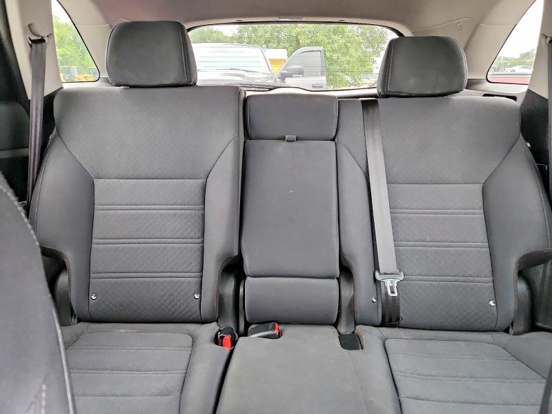 60302046 :رقم المزاد ، 5XYPG4A3XJG420743 vin ، 2018 Kia Sorento مزاد بيع