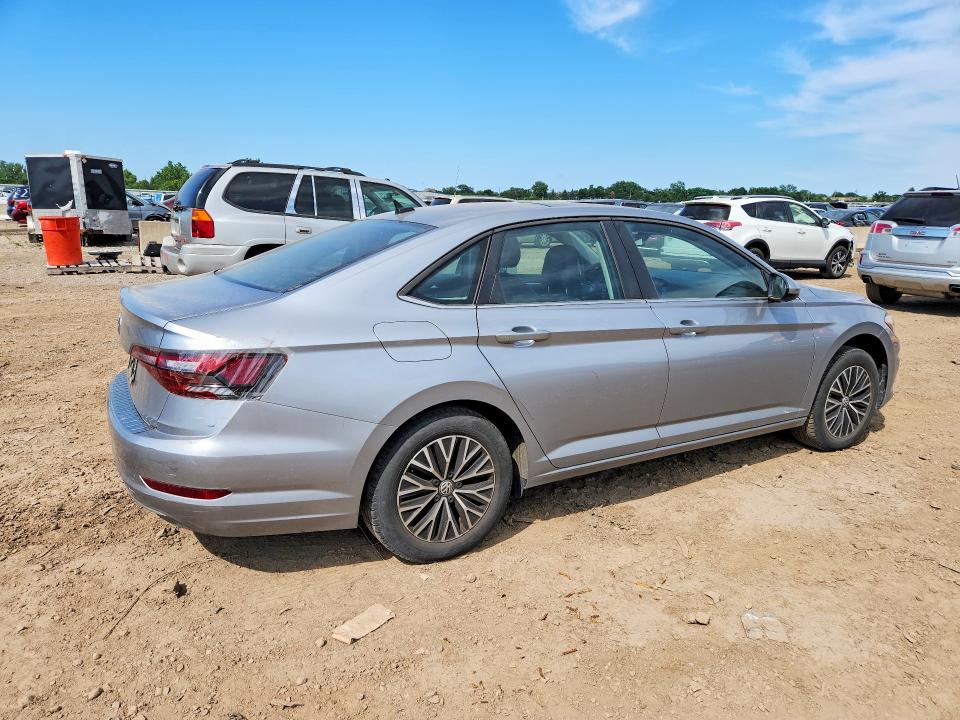 60767646 :رقم المزاد ، 3VWC57BU4MM057986 vin ، 2021 Volkswagen Jetta مزاد بيع