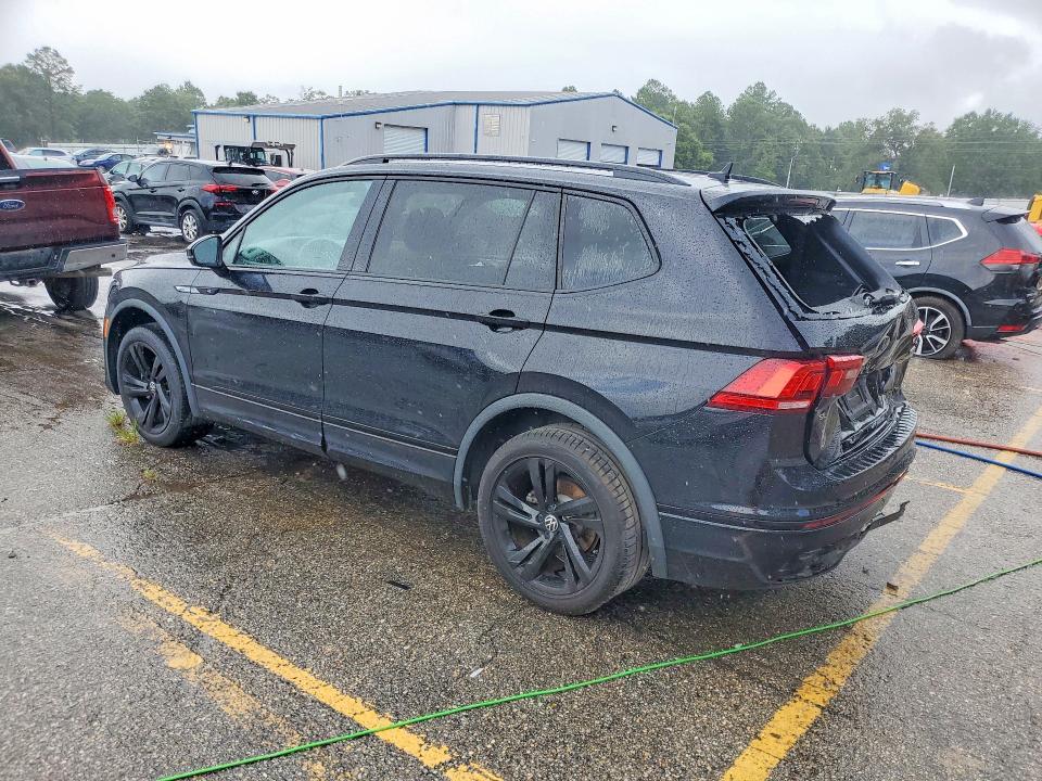 61380326 :رقم المزاد ، 3VVCB7AX4PM124521 vin ، 2023 Volkswagen Tiguan مزاد بيع