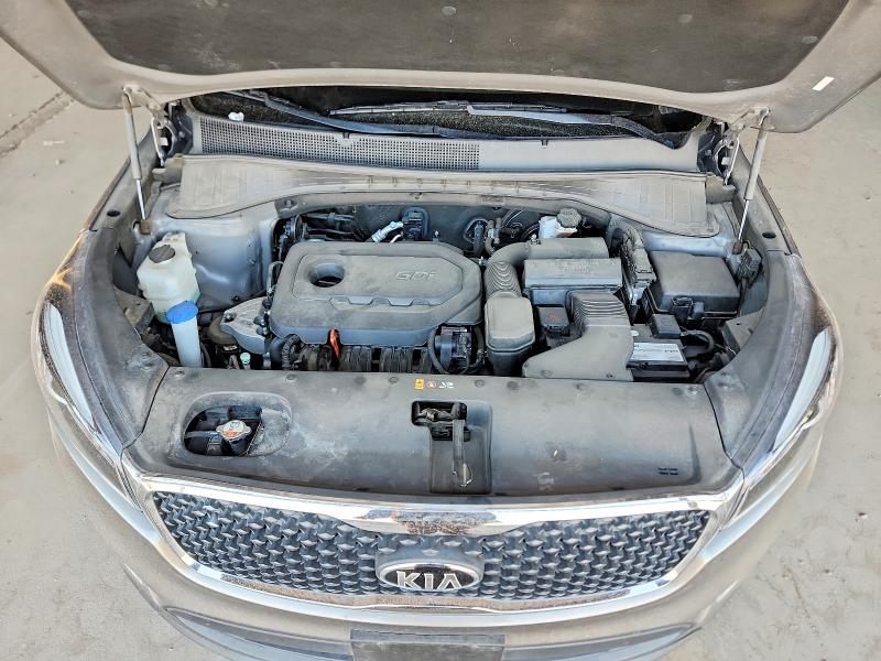 60881106 :رقم المزاد ، 5XYPGDA34JG401587 vin ، 2018 Kia Sorento مزاد بيع