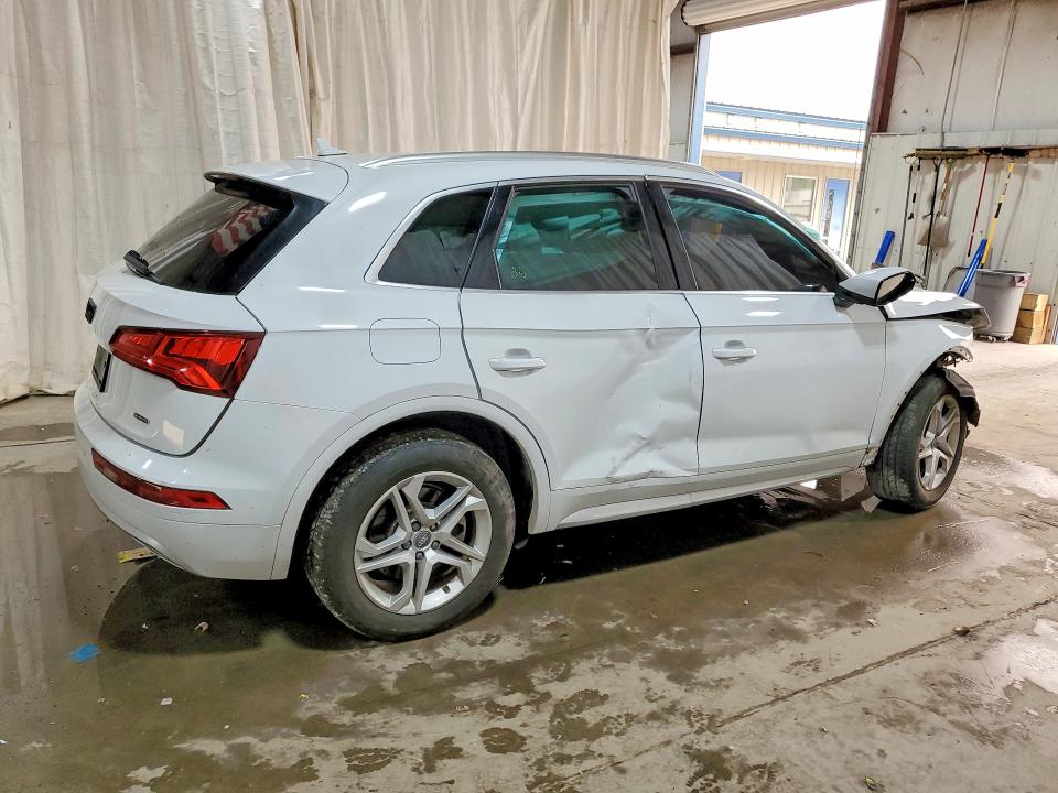 Продажа на аукционе авто 2019 Audi Q5, vin: WA1ANAFY1K2117547, номер лота: 61150106