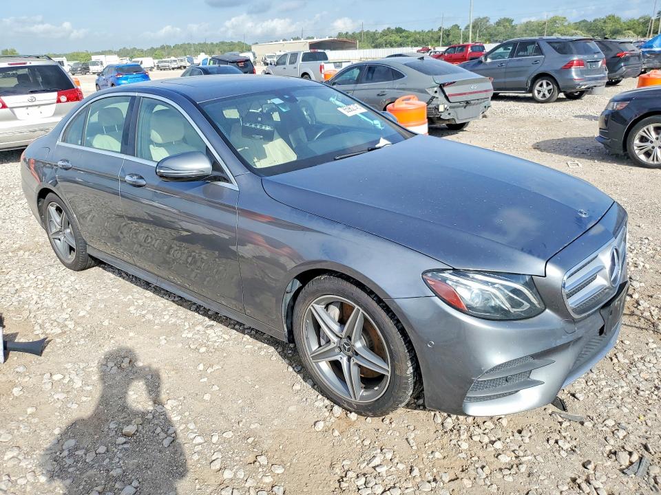 2018 Mercedes-benz E მანქანა იყიდება აუქციონზე, vin: WDDZF4JB6JA302987, აუქციონის ნომერი: 85962745