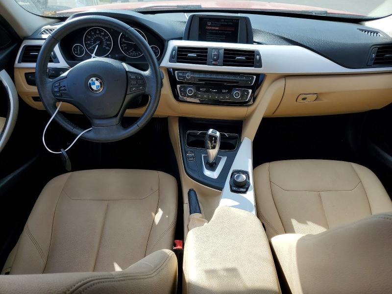 62111186 :رقم المزاد ، WBA8E5G52JNV02562 vin ، 2018 Bmw 320 مزاد بيع