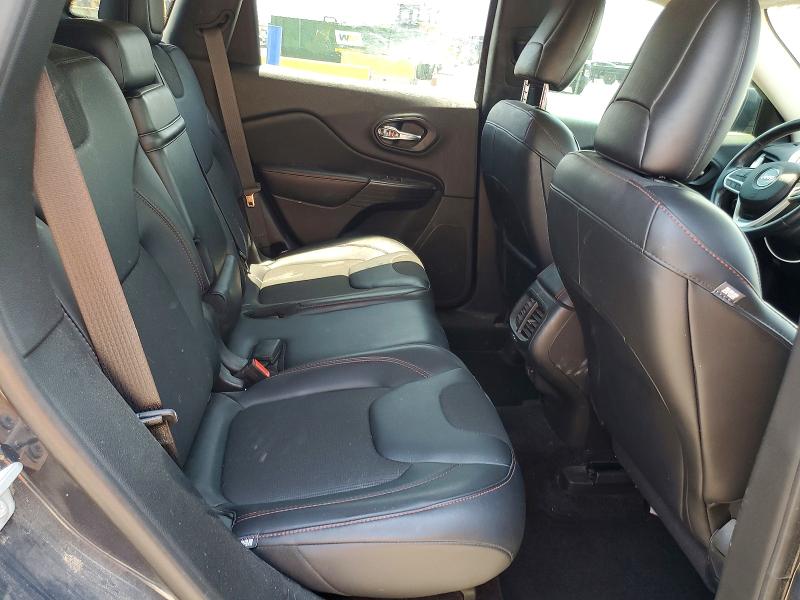 59632576 :رقم المزاد ، 1C4PJMBS5HW564009 vin ، 2017 Jeep Cherokee مزاد بيع