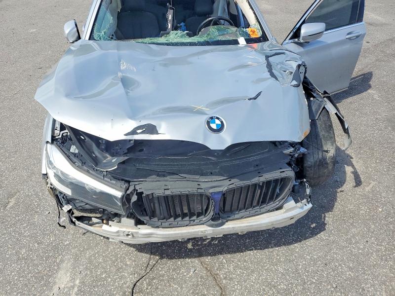 62112276 :رقم المزاد ، WBA7E4C50KGV28515 vin ، 2019 Bmw 740 مزاد بيع