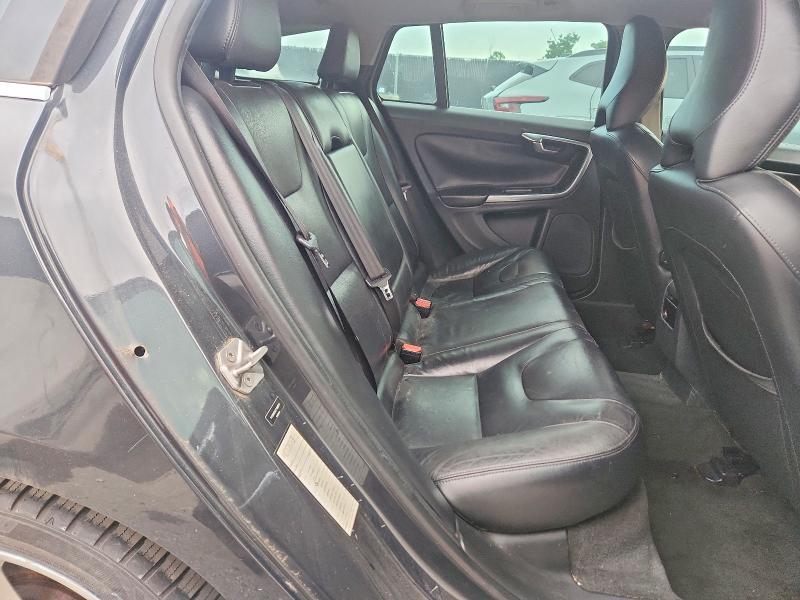 2015 Volvo V60 მანქანა იყიდება აუქციონზე, vin: YV126MEB2F1199574, აუქციონის ნომერი: 61361706