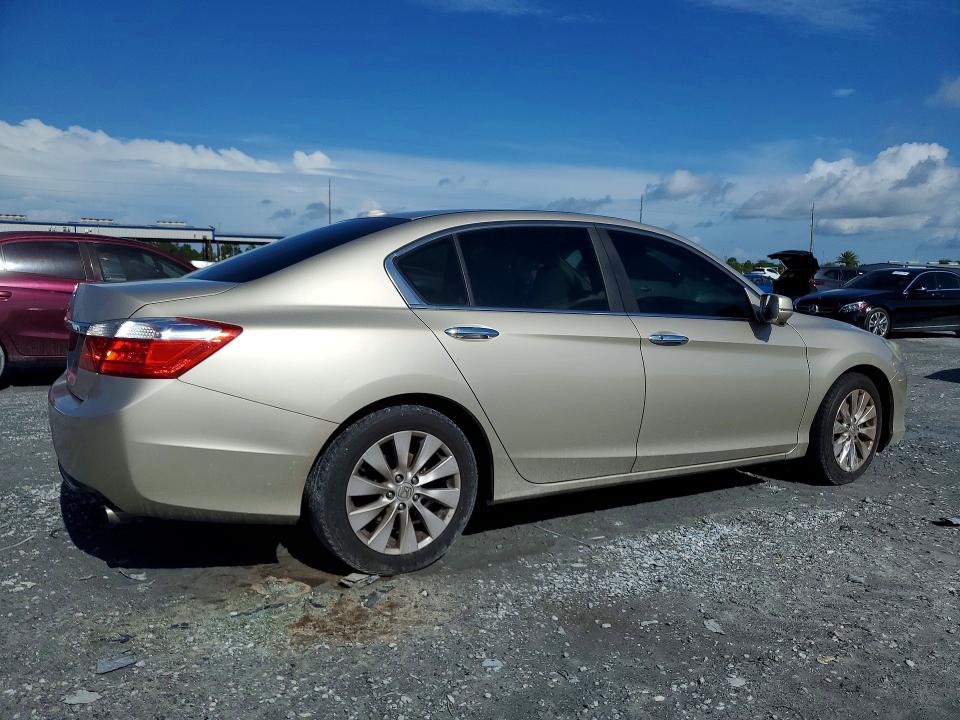 61844116 :رقم المزاد ، 1HGCR2F80EA071309 vin ، 2014 Honda Accord مزاد بيع