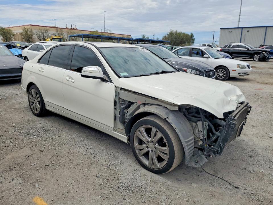 60231426 :رقم المزاد ، WDDGF54X89F232072 vin ، 2009 Mercedes-benz C مزاد بيع