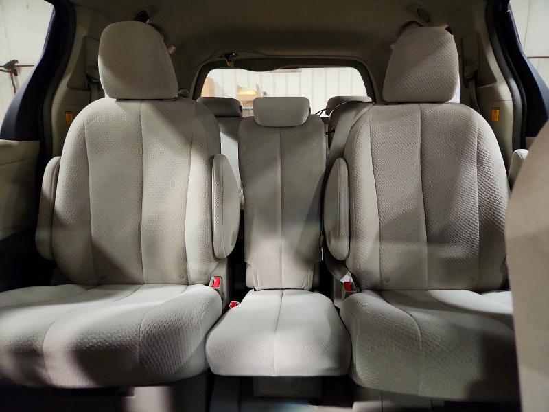 Aukcja sprzedaży 2011 Toyota Sienna, vin: 5TDKK3DCXBS148133, numer aukcji: 61229526