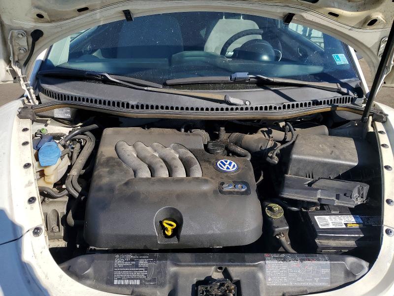 2000 Volkswagen New Beetle მანქანა იყიდება აუქციონზე, vin: 3VWBA21C0YM468018, აუქციონის ნომერი: 60621046