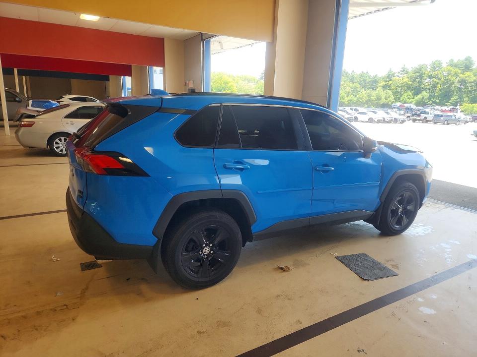 Продажа на аукционе авто 2020 Toyota Rav4, vin: JTMP1RFV2LD525612, номер лота: 59830856