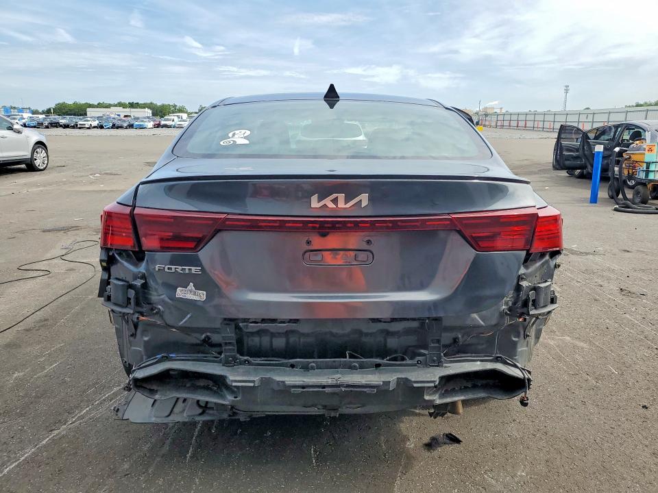 Продажа на аукционе авто 2023 Kia Forte, vin: 3KPF54AD7PE556456, номер лота: 60498196