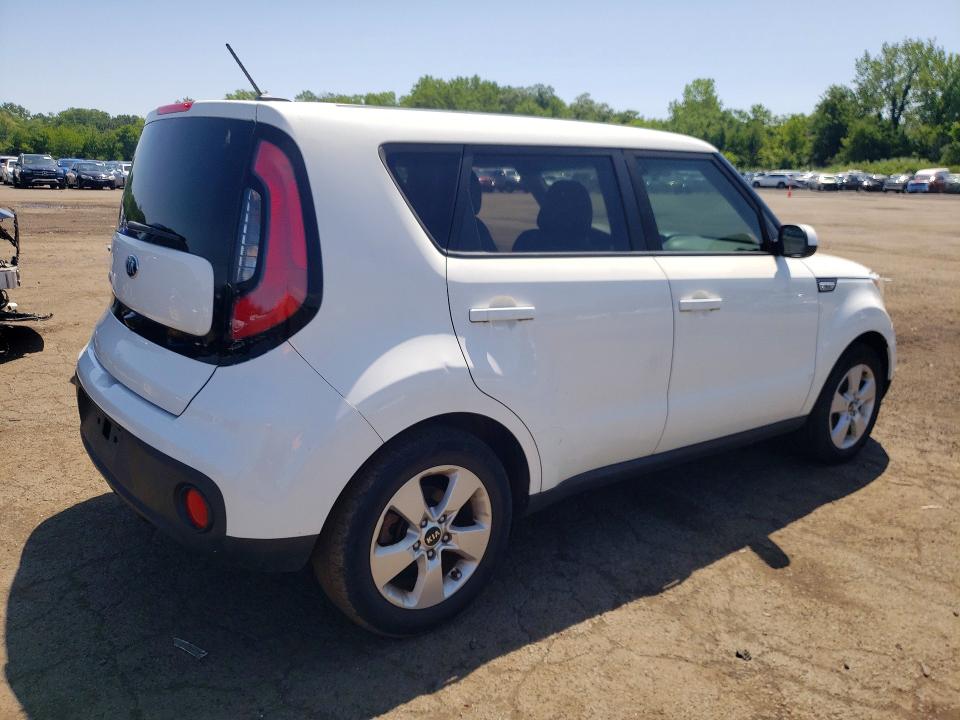 2018 Kia Soul მანქანა იყიდება აუქციონზე, vin: KNDJN2A21J7576559, აუქციონის ნომერი: 61214106