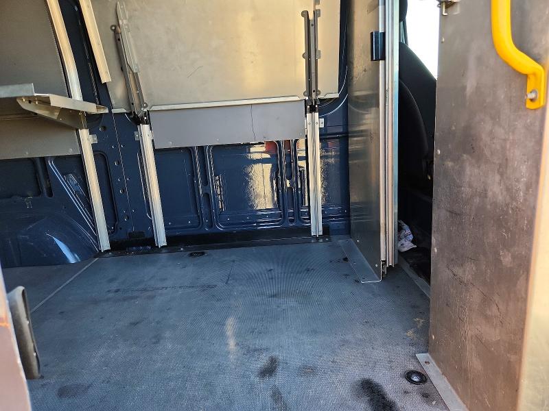 59807666 :رقم المزاد ، WD4PF0CD9KP034482 vin ، 2019 Mercedes-benz Sprinter مزاد بيع