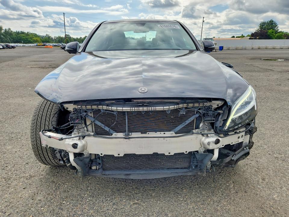 61685576 :رقم المزاد ، 55SWF8EB1KU316883 vin ، 2019 Mercedes-benz C مزاد بيع