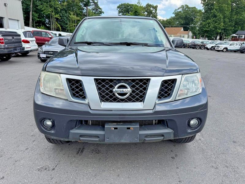 62637286 :رقم المزاد ، 1N6AD0EV4FN737952 vin ، 2015 Nissan Frontier مزاد بيع