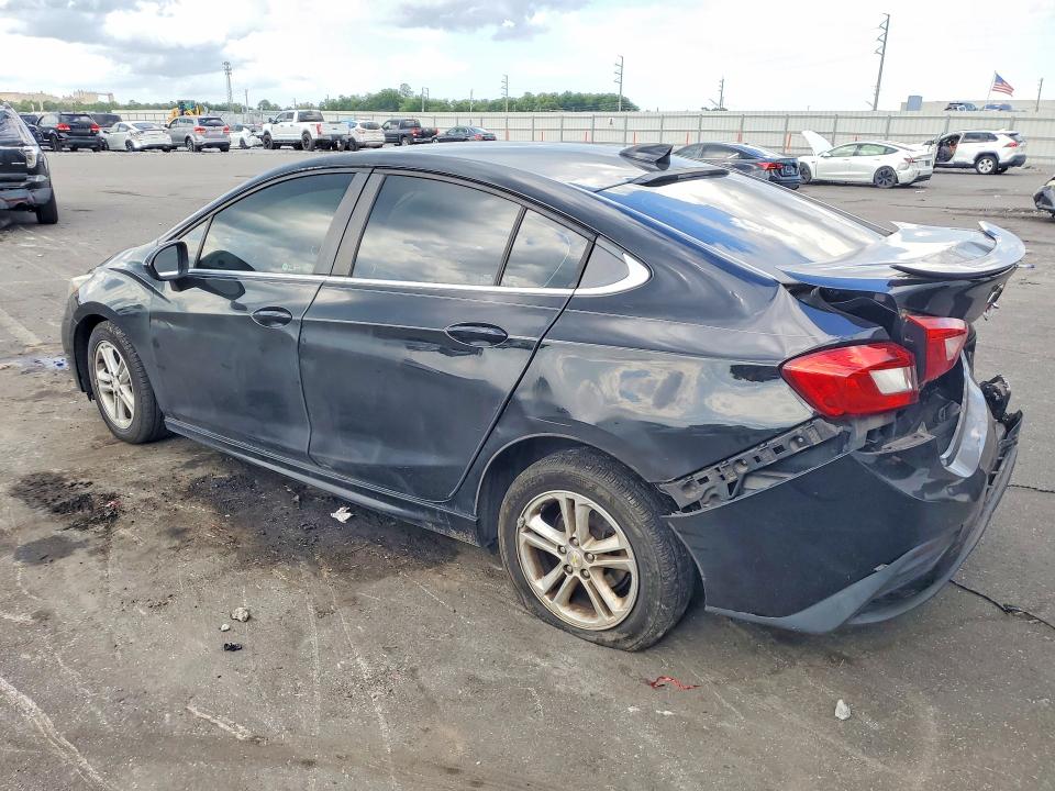 Продаж на аукціоні авто 2018 Chevrolet Cruze, vin: 1G1BE5SM7J7130186, номер лоту: 61332976