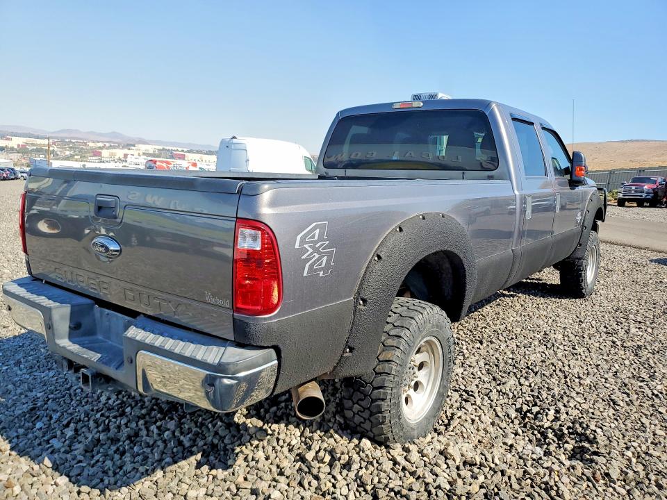 62033276 :رقم المزاد ، 1FT8W3BT5DEA85730 vin ، 2013 Ford F350 مزاد بيع