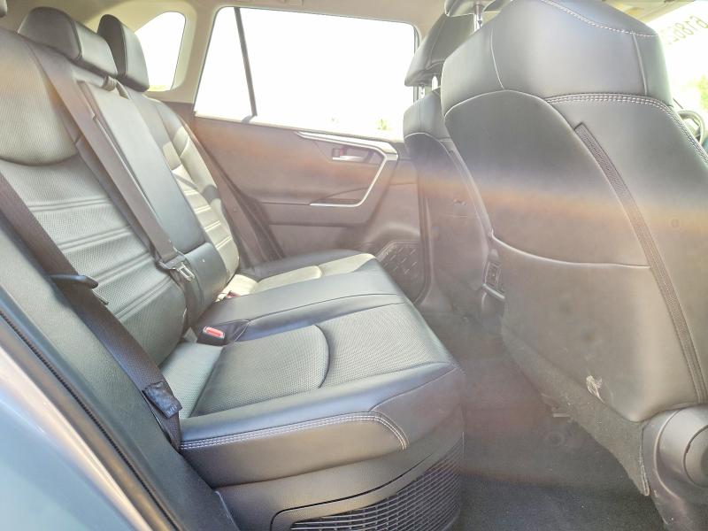Продажа на аукционе авто 2019 Toyota Rav4, vin: JTMDWRFV6KD524238, номер лота: 61862626