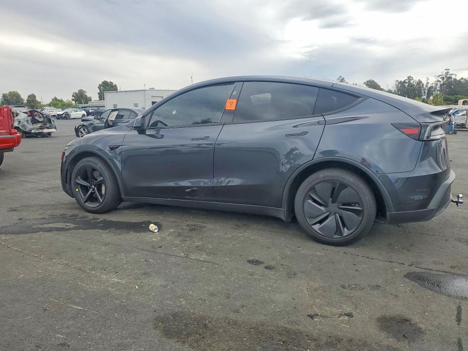 59745516 :رقم المزاد ، 7SAYGDED4TF370345 vin ، 2026 Tesla Model Y مزاد بيع