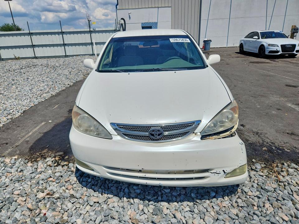 59675856 :رقم المزاد ، JTDBE32K740282587 vin ، 2004 Toyota Camry مزاد بيع