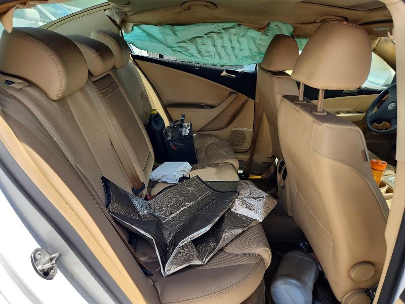 60175876 :رقم المزاد ، WVWAK73C38E247279 vin ، 2008 Volkswagen Passat مزاد بيع