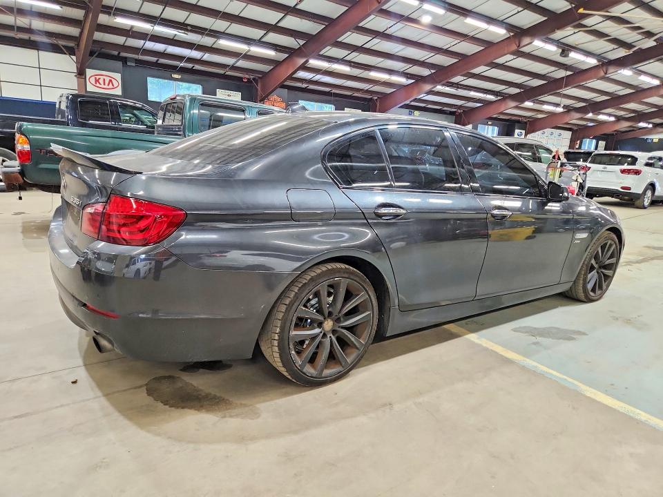 2011 Bmw 535 მანქანა იყიდება აუქციონზე, vin: WBAFU7C54BC439828, აუქციონის ნომერი: 85462505