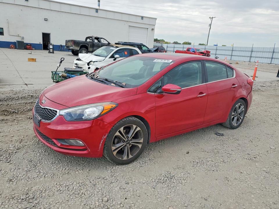 61797976 :رقم المزاد ، KNAFZ4A88G5613828 vin ، 2016 Kia Forte مزاد بيع