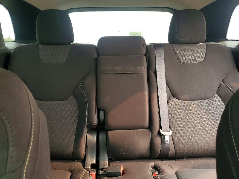 59886306 :رقم المزاد ، 1C4PJMCS1FW725466 vin ، 2015 Jeep Cherokee مزاد بيع