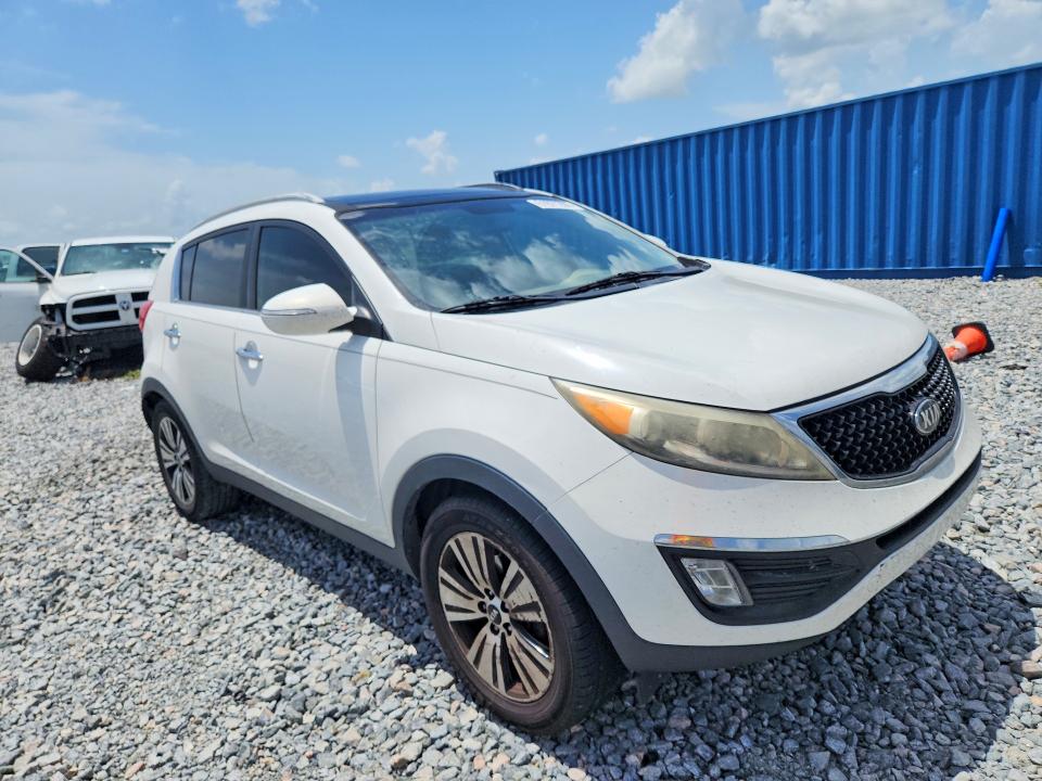 61671296 :رقم المزاد ، KNDPC3AC4F7687466 vin ، 2015 Kia Sportage مزاد بيع