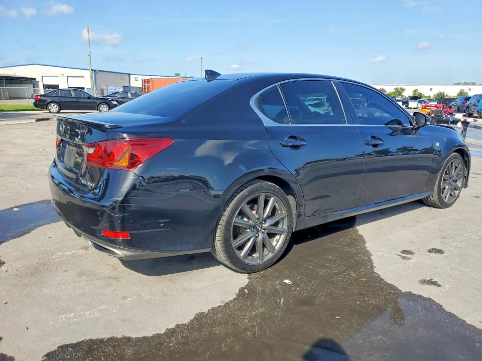 62033166 :رقم المزاد ، JTHBE1BL3FA006111 vin ، 2015 Lexus Gs مزاد بيع