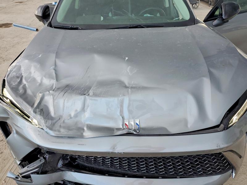2025 Buick Envision მანქანა იყიდება აუქციონზე, vin: LRBFZLE4XSD010879, აუქციონის ნომერი: 59555736
