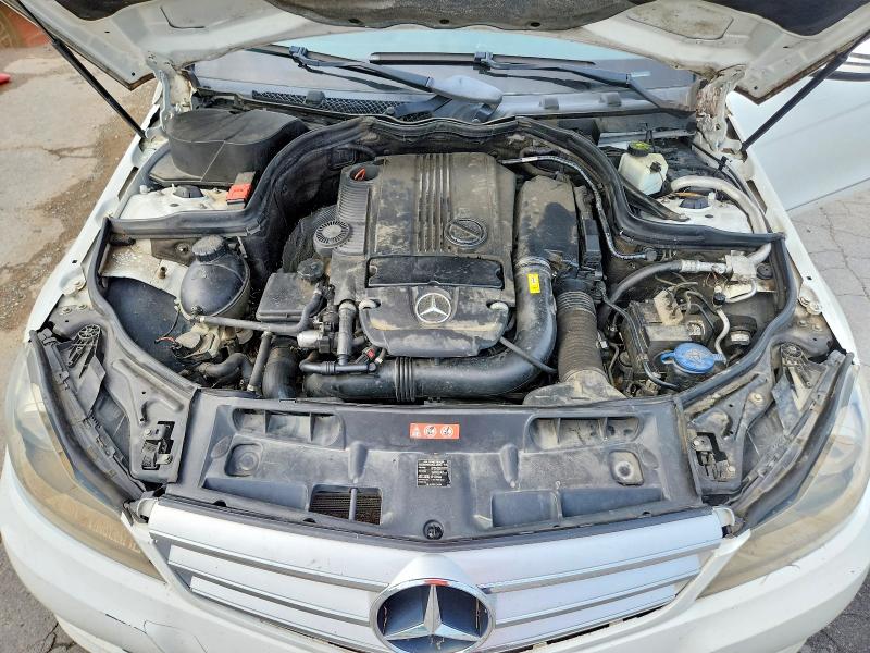 2013 Mercedes-benz C მანქანა იყიდება აუქციონზე, vin: WDDGF4HB3DR245389, აუქციონის ნომერი: 62535096