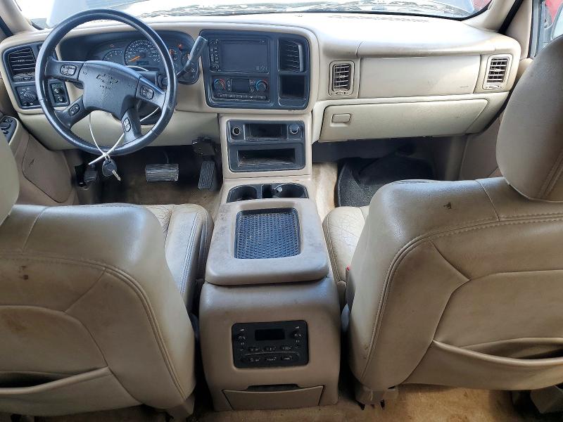 60656536 :رقم المزاد ، 3GNFK16Z35G164742 vin ، 2005 Chevrolet Suburban مزاد بيع
