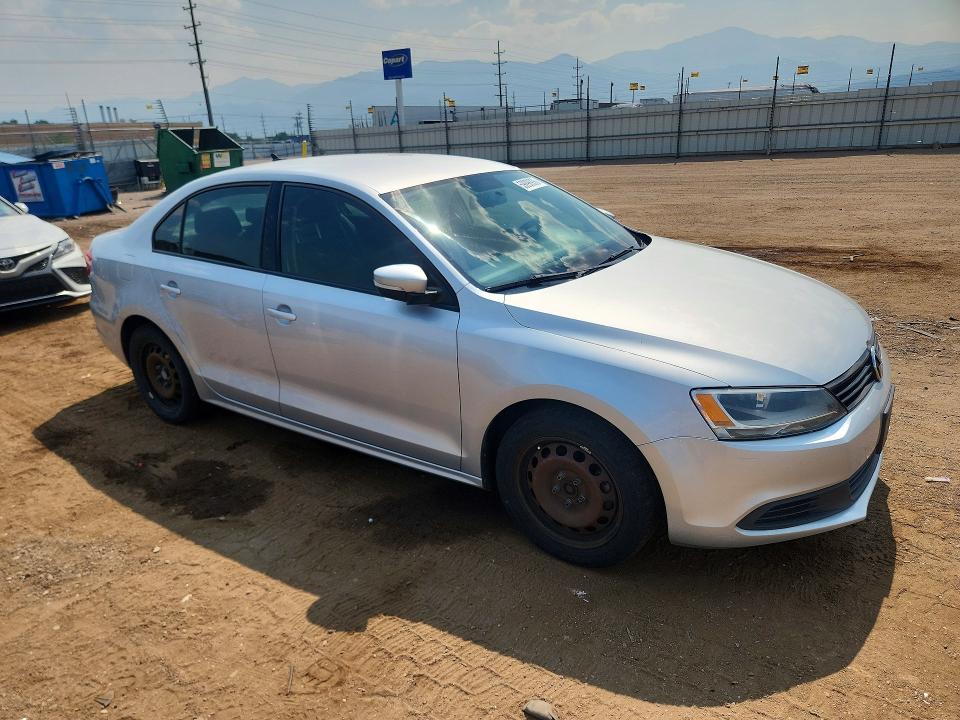 2014 Volkswagen Jetta მანქანა იყიდება აუქციონზე, vin: 3VWD17AJ2EM266085, აუქციონის ნომერი: 59998936