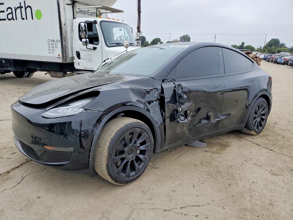 60836066 :رقم المزاد ، 7SAYGDEE0PA109905 vin ، 2023 Tesla Model Y مزاد بيع