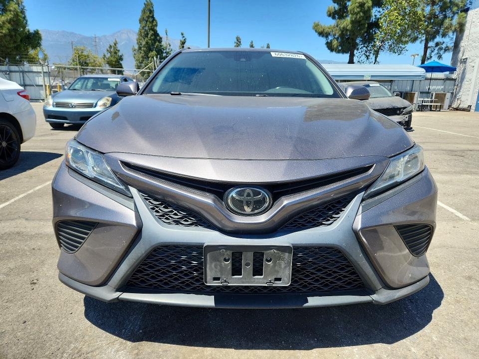 2019 Toyota Camry მანქანა იყიდება აუქციონზე, vin: 4T1B11HK8KU719196, აუქციონის ნომერი: 60632826