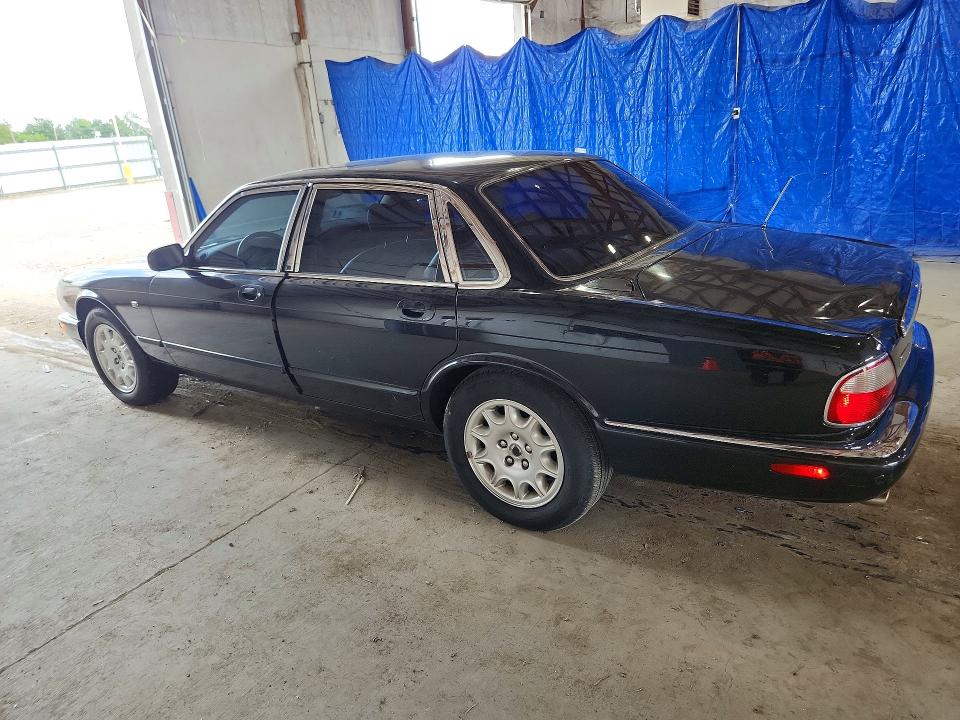 Продажа на аукционе авто 2003 Jaguar Xj8, vin: SAJDA14C33LF52639, номер лота: 61112706