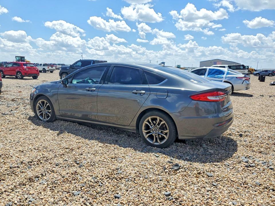 60695676 :رقم المزاد ، 3FA6P0CD9LR153121 vin ، 2020 Ford Fusion مزاد بيع