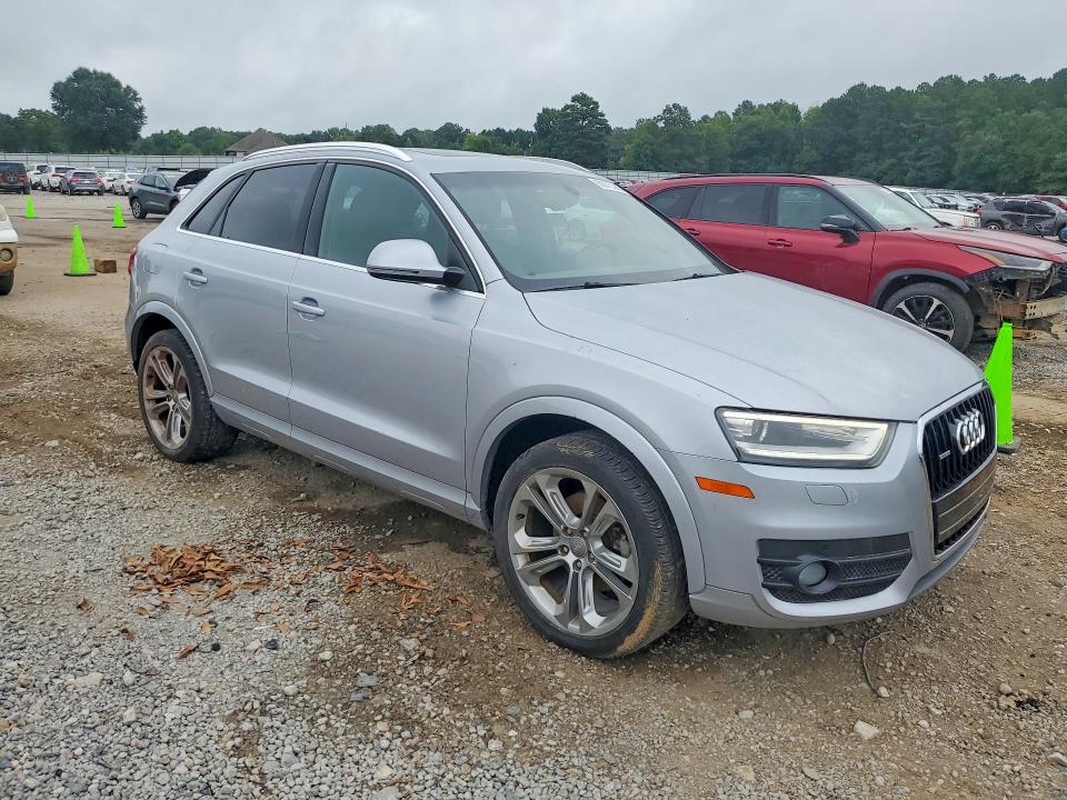 2015 Audi Q3 მანქანა იყიდება აუქციონზე, vin: WA1GFCFS4FR011928, აუქციონის ნომერი: 60875366
