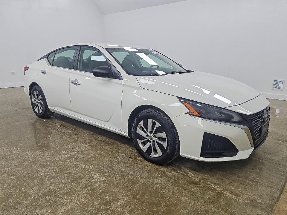 63120696 :رقم المزاد ، 1N4BL4BVXRN361869 vin ، 2024 Nissan Altima مزاد بيع