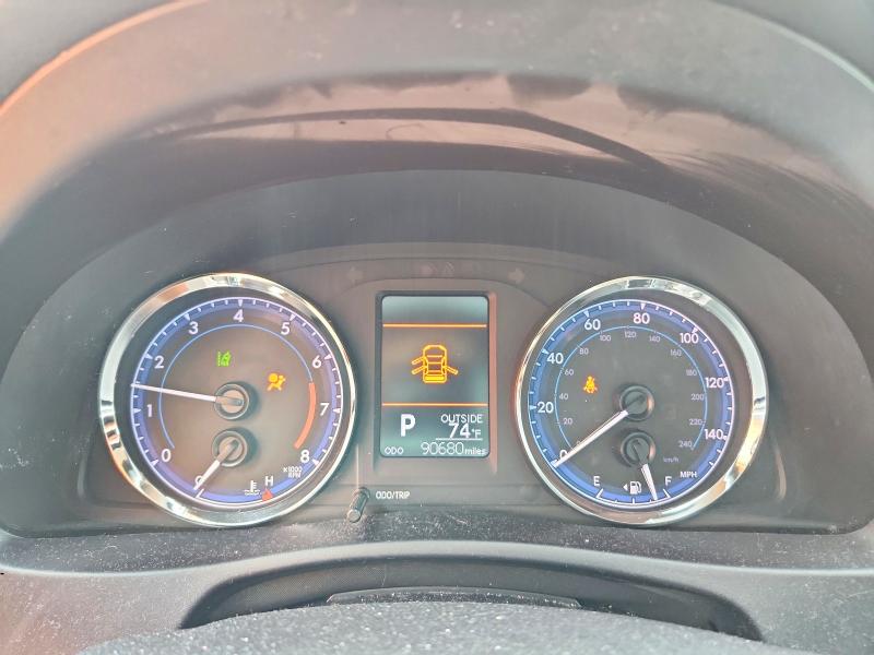 61781806 :رقم المزاد ، 5YFBURHEXKP867142 vin ، 2019 Toyota Corolla مزاد بيع