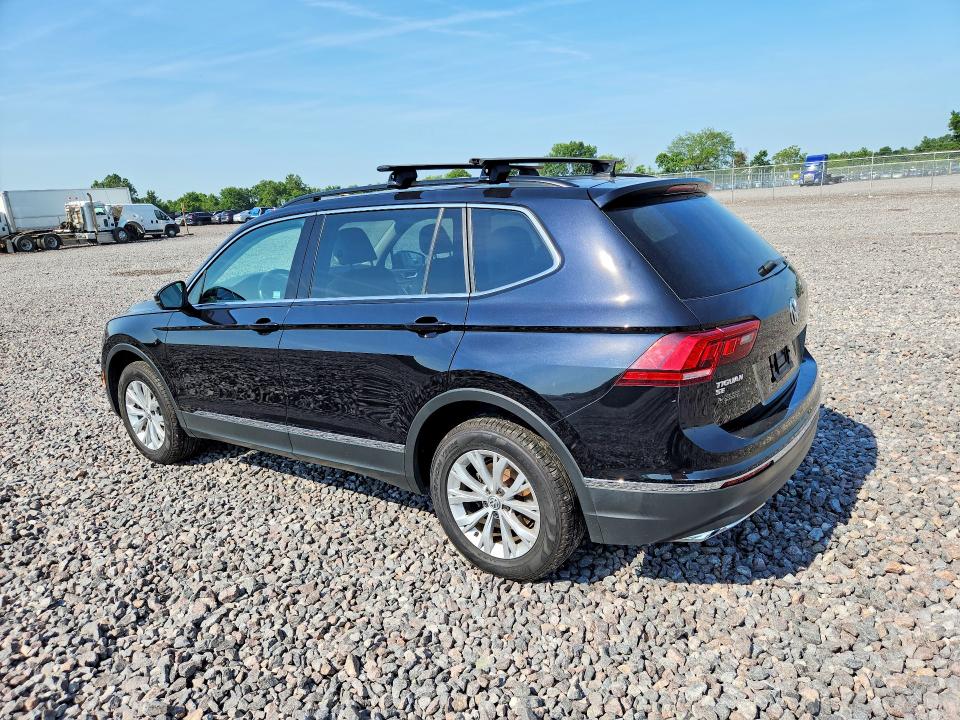61080356 :رقم المزاد ، 3VV2B7AX5JM156817 vin ، 2018 Volkswagen Tiguan مزاد بيع