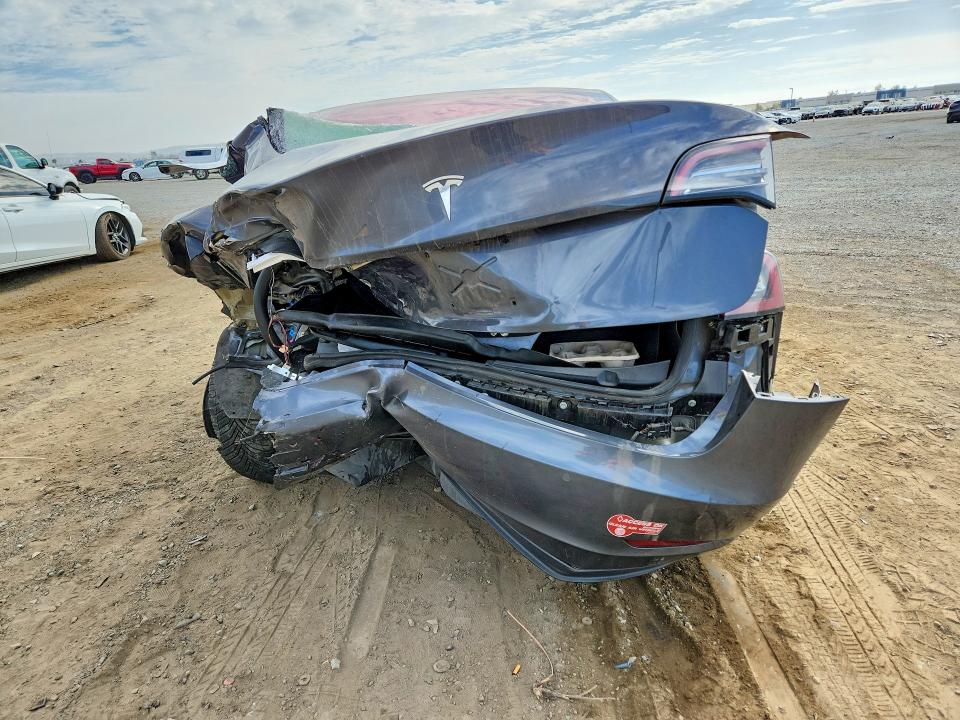 2017 Tesla Model 3 მანქანა იყიდება აუქციონზე, vin: 5YJ3E1EA5HF001261, აუქციონის ნომერი: 62686026