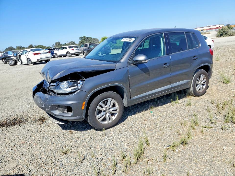 2014 Volkswagen Tiguan მანქანა იყიდება აუქციონზე, vin: WVGBV3AX5EW621354, აუქციონის ნომერი: 62507726