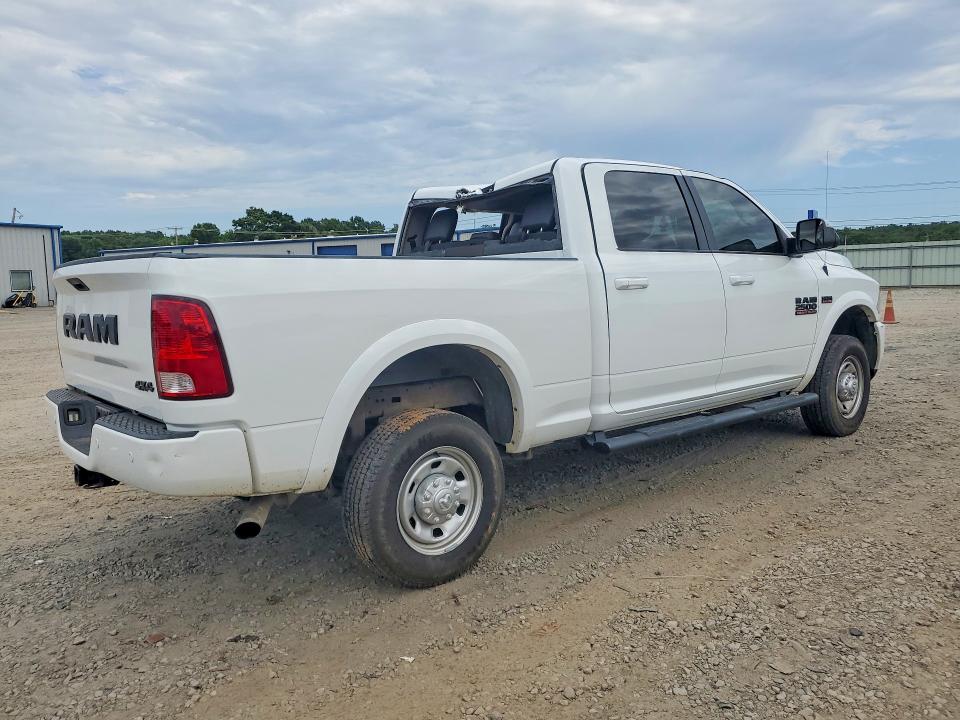60657746 :رقم المزاد ، 3C6UR5DJ3HG683592 vin ، 2017 Ram 2500 مزاد بيع