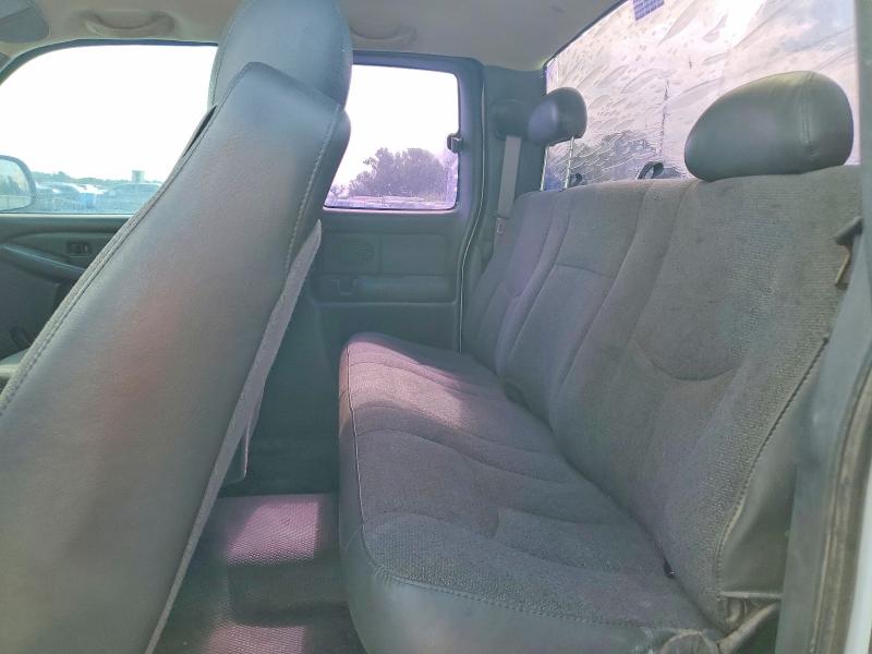 2004 Chevrolet Silverado მანქანა იყიდება აუქციონზე, vin: 1GCEC19T84E195497, აუქციონის ნომერი: 63375846